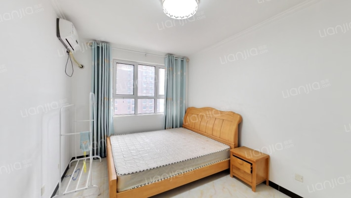 精装修 南向2居 高楼层 有本 小区西侧 看房方便-卧室B