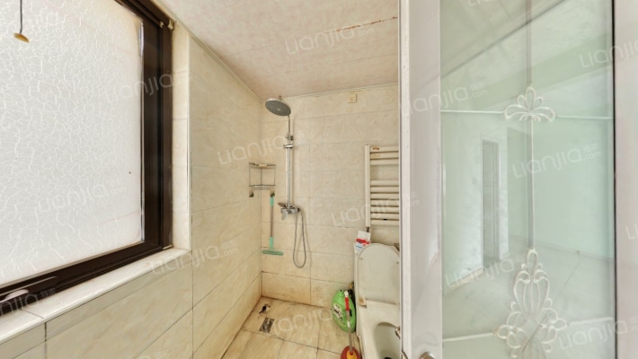 鸿坤理想湾 2居室 环境好 采光好 南北通透格局-卫生间