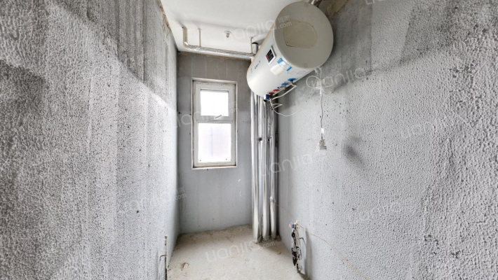 天地新城 一梯两户 南北三居 采光充足-卫生间