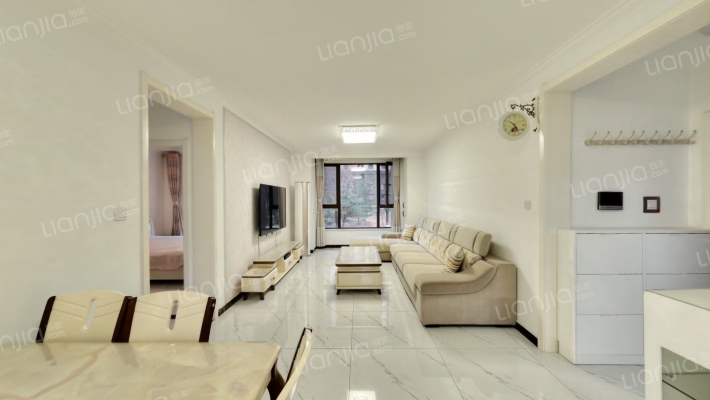 鸿坤理想湾北区 3室2厅 南 北-客厅