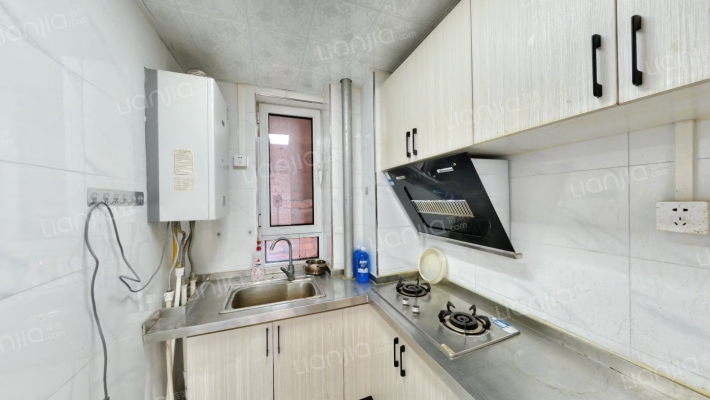 香邑溪谷上园两居采光好，人车分流，一线品质楼盘-厨房