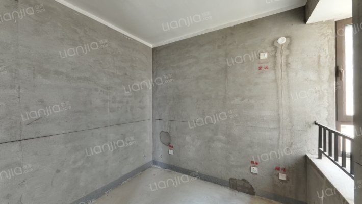 天伦湾 全阳2居 集中供暖 保利物业-卧室A