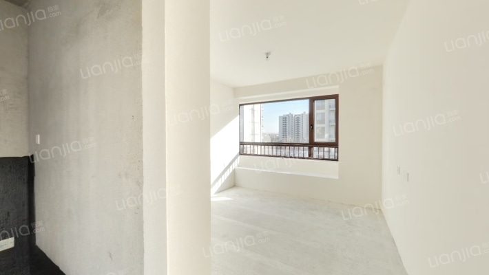 三面朝南的户型，采光面更广，冬天暖和。-卧室A