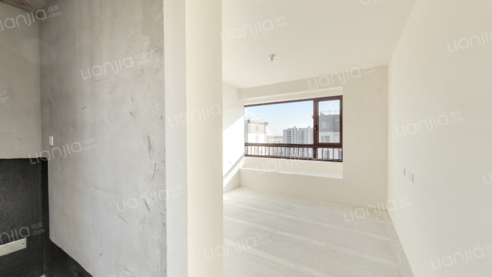 三面朝南的户型，采光面更广，冬天暖和-卧室A