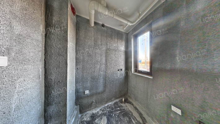 户型方正   离门口近   洋房社区   小区环境好-卫生间B