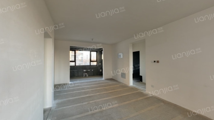 户型方正   离门口近   洋房社区   小区环境好-客厅