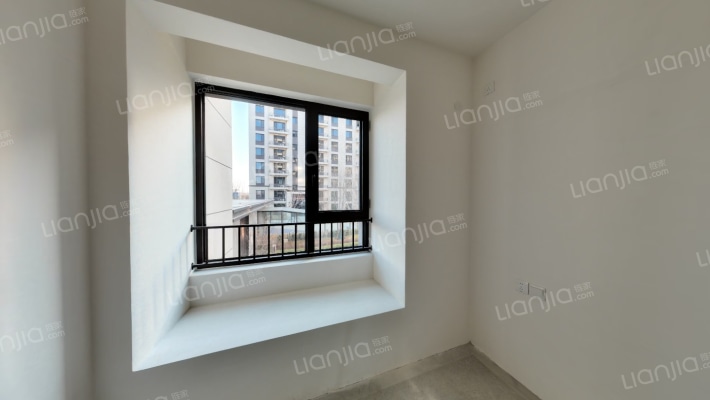 户型方正   离门口近   洋房社区   小区环境好-卧室C