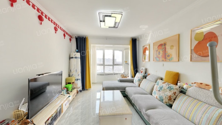 老城区 新小区 停车方便 带装修-客厅