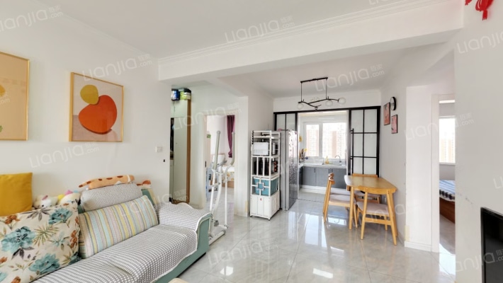 老城区 新小区 停车方便 带装修-客厅