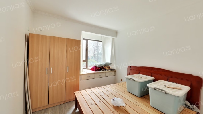 天伦湾一期样板间户型南北三居自住装修-卧室A