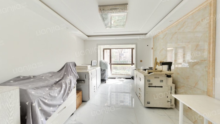 天伦湾一期样板间户型南北三居自住装修-客厅