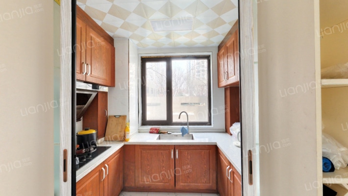 天伦湾一期样板间户型南北三居自住装修-厨房