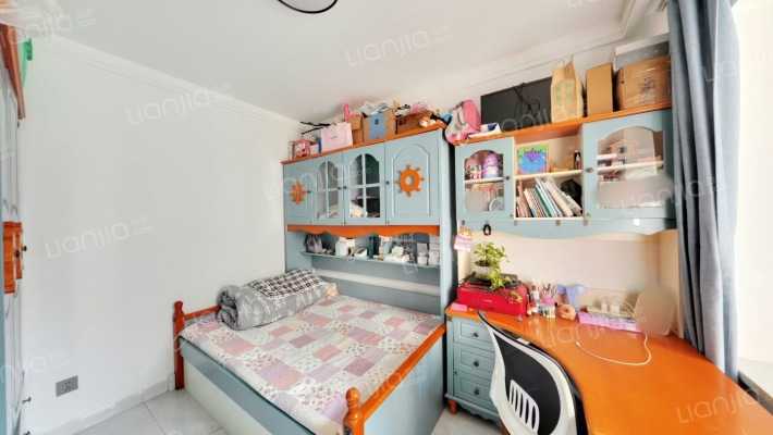 天伦湾馨园精装大两居，可拎包入住，满二税低-卧室B