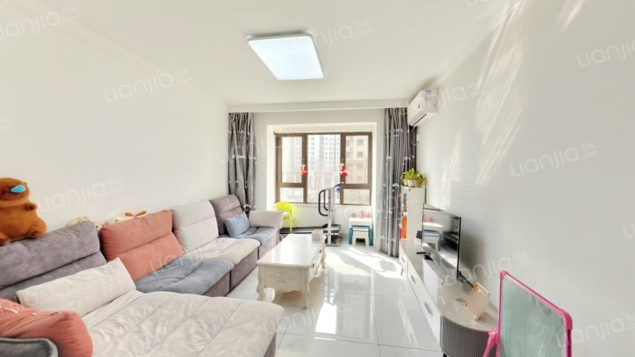 天伦湾馨园精装大两居，可拎包入住，满二税低-客厅