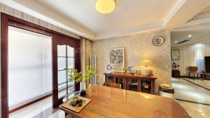 御景园7号楼精装南北三居室中高楼层东户低税费-餐厅