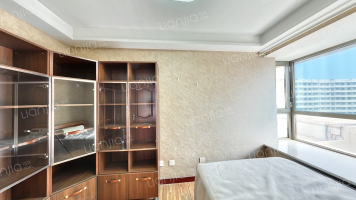 御景园7号楼精装南北三居室中高楼层东户低税费-卧室B