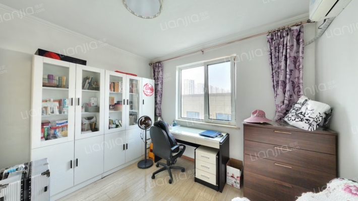 K2狮子城北区 3室2厅 南 北-卧室A