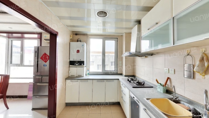 范阳路 电梯洋房 出门838 惠友八店 槐林菜市场-厨房