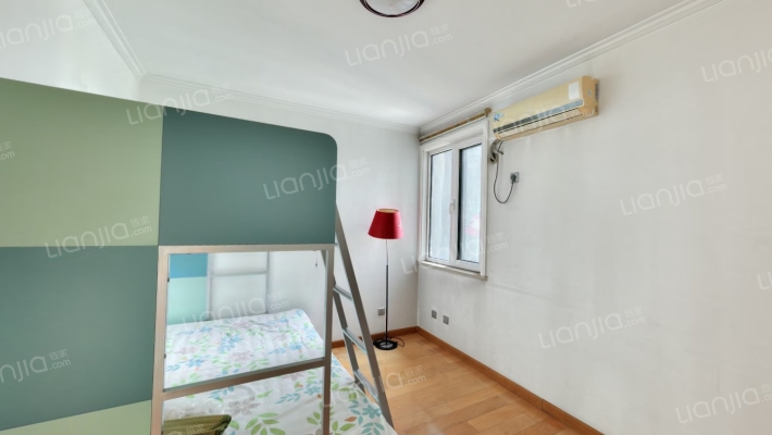 范阳路 电梯洋房 出门838 惠友八店 槐林菜市场-卧室E