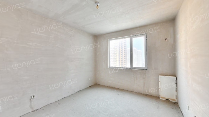 很好的一个三居室，配套齐全，你值得拥有-卧室C