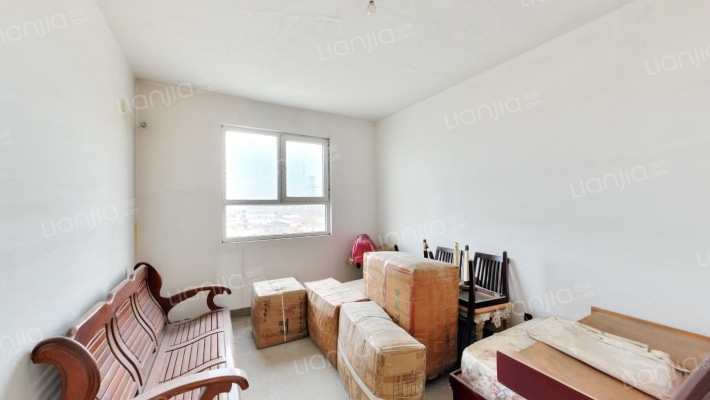 水岸花城，一线河景美宅，标准现房，即买即住-卧室B