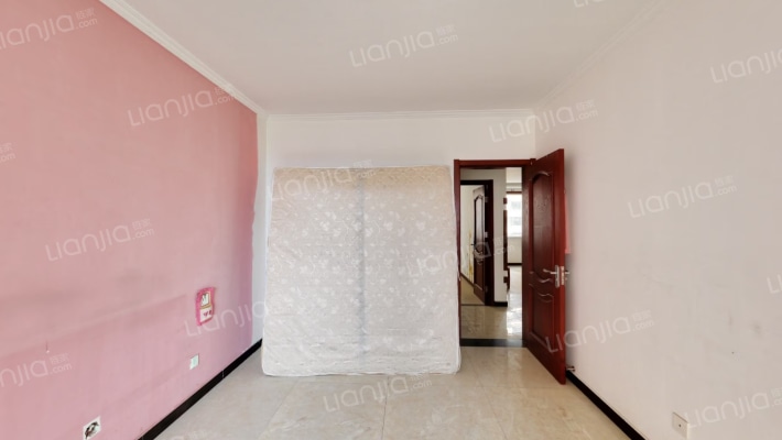 水岸花城，一线河景美宅，标准现房，即买即住-卧室A