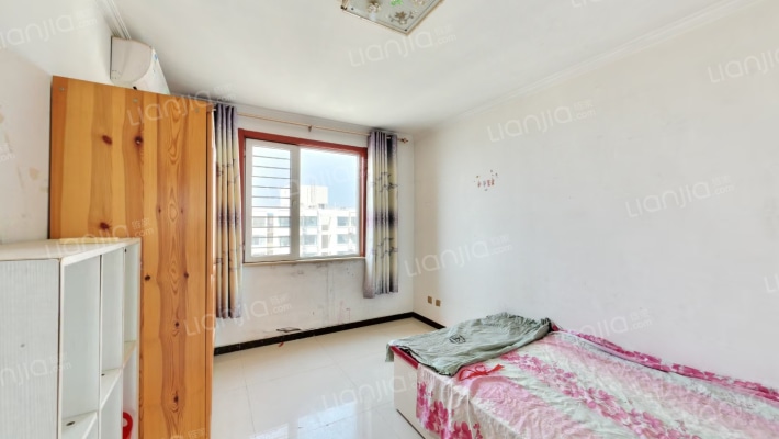 水岸花城 2室1厅 南 北-卧室B