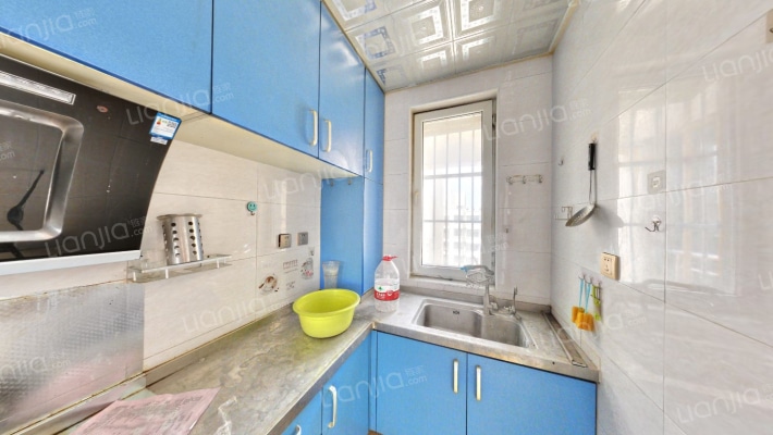 水岸花城 2室1厅 南 北-厨房