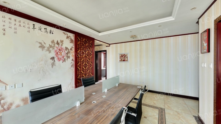 838沿线，70年大产权，精装修-客厅