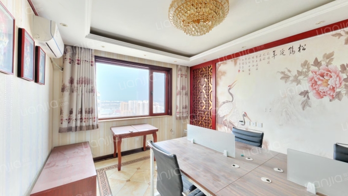 838沿线，70年大产权，精装修-客厅