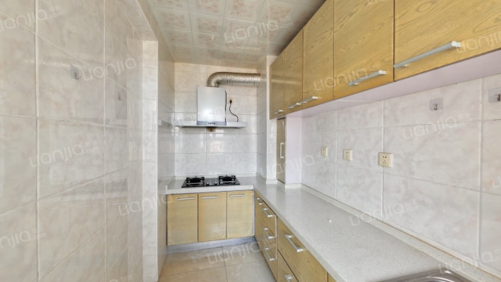 大社区，集体供暖，小区绿化优美，交通便利-厨房