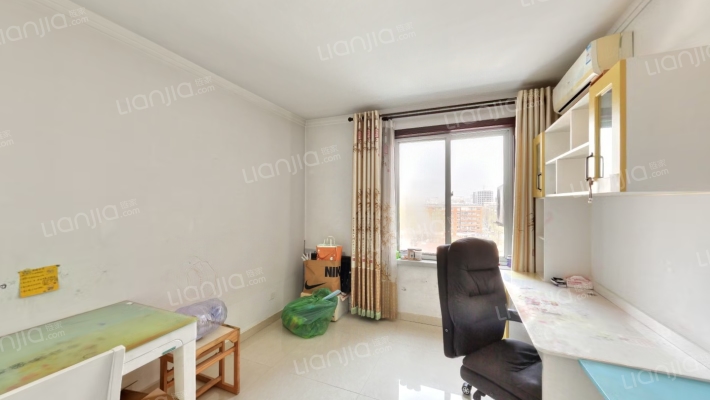 汇元尚品 3室2厅 南 北-卧室B