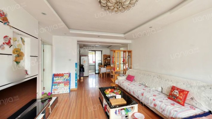 南北双通透户型 全天采光无遮挡，明厨明卫-客厅