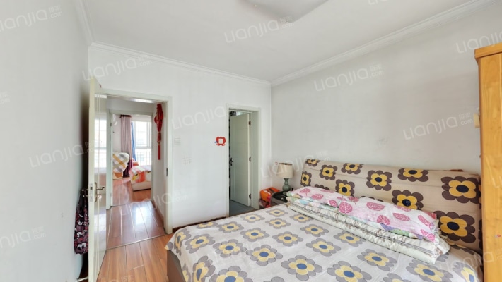 南北双通透户型 全天采光无遮挡，明厨明卫-卧室C