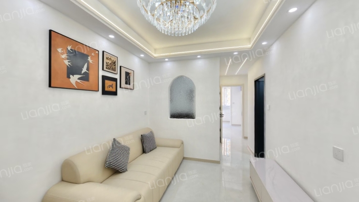 中高楼层，楼栋位置好，采光好！-客厅