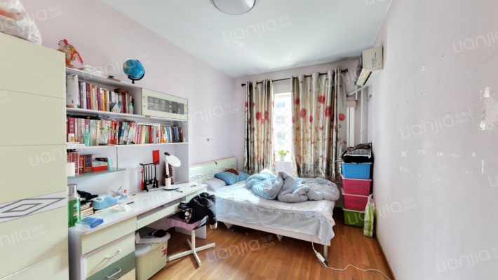 燕赵花园 4室2厅 南 北-卧室B