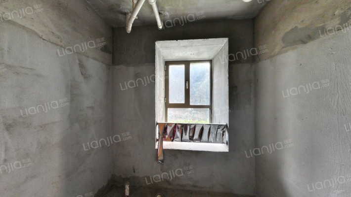 开发区 御景园 一层带下越 带下沉庭院 附加值满满-卫生间B