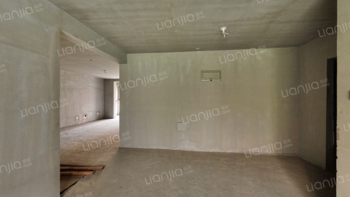 开发区 御景园 一层带下越 带下沉庭院 附加值满满-餐厅