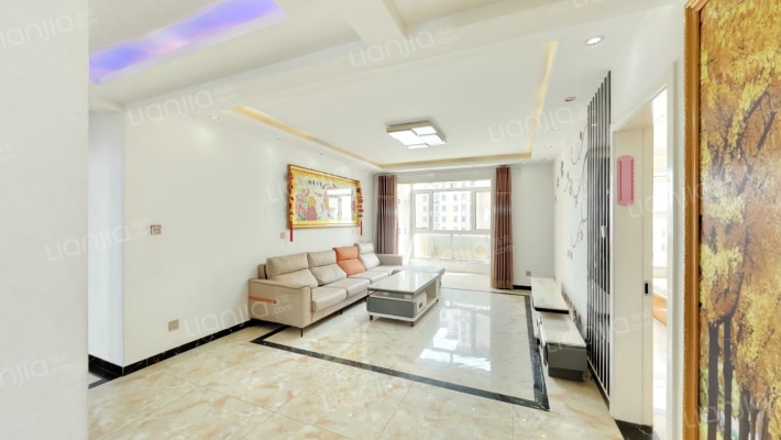 新社区小区环境好，园林式绿化，人车分流，配套齐全-客厅