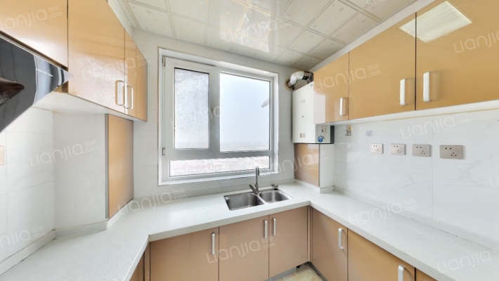 新社区小区环境好，园林式绿化，人车分流，配套齐全-厨房