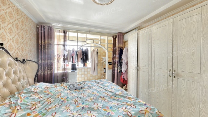 南北通透三居 自住标准精装 采光好 视野好 交通便利-卧室D