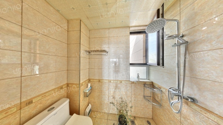 南北通透三居 自住标准精装 采光好 视野好 交通便利-卫生间A