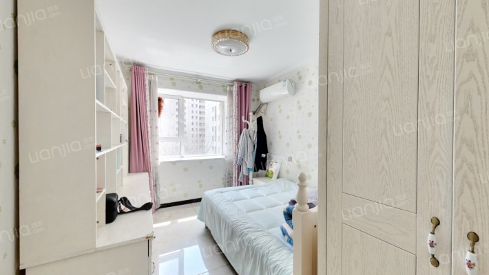 南北通透三居 自住标准精装 采光好 视野好 交通便利-卧室C