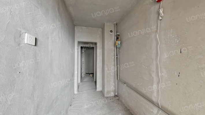 翔天万和城楼层采光好，无遮挡，毛坯房,满二。-厨房