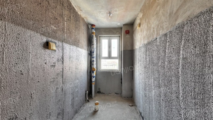 双卫 南北通透3居 高楼层 毛坯 有本-卫生间B