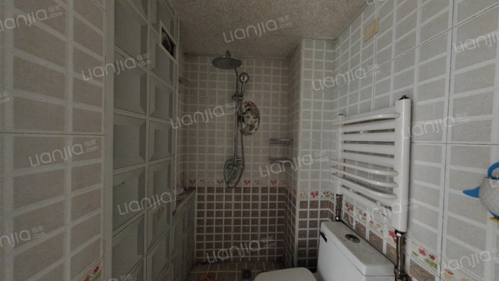 花园洋房社区  一梯两户 南北通透格局好-卫生间