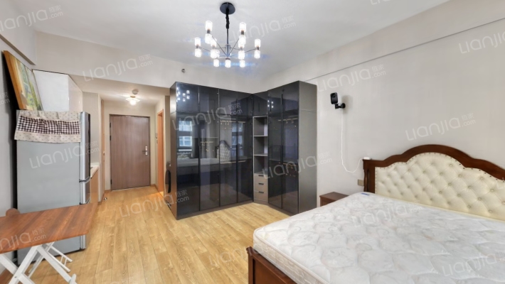 万科城际之光 1室1厅 西-卧室