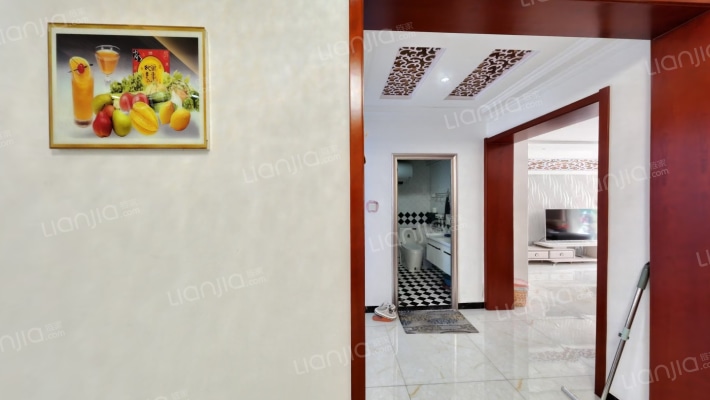 鸿盛凯旋门 2室2厅 南 北-餐厅