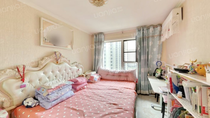 K2狮子城南区 3室1厅 南 北-卧室C