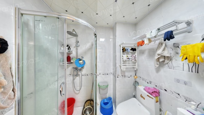 惠友万悦城(涿州) 3室1厅 南-卫生间